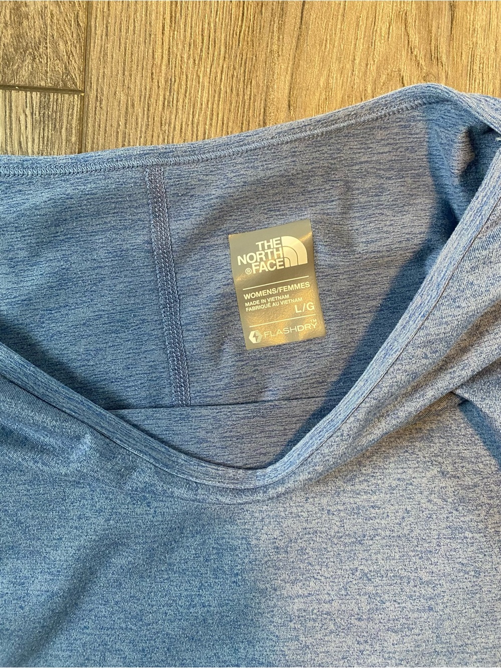 The North Face Women’s Heather Blue 3/4 Sleeve Tee - Picture 2 of 2